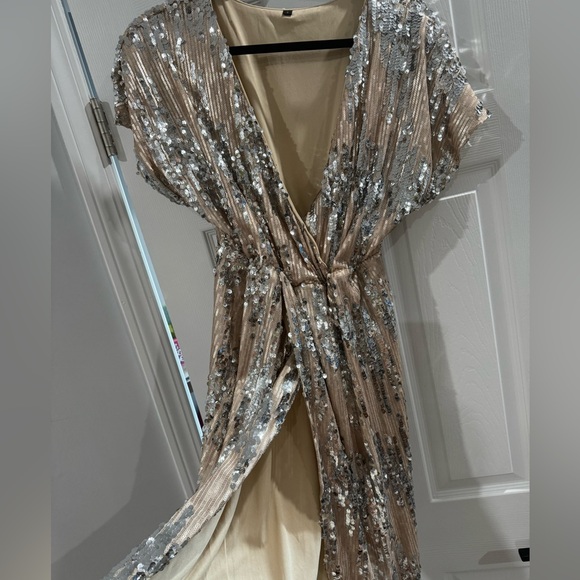 NYE gold and silver sequin sparkle high low dress - Picture 1 of 3